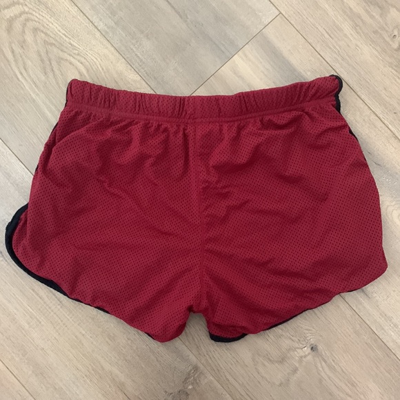 Zyia Maroon Training Day Mesh Shorts - Picture 3 of 4